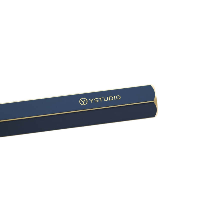 Caneta Tinteiro Classic Revolve - Mercado de Luxo - O Maior E-Commerce de Bens, Produtos e Serviços de Luxo do Brasil.