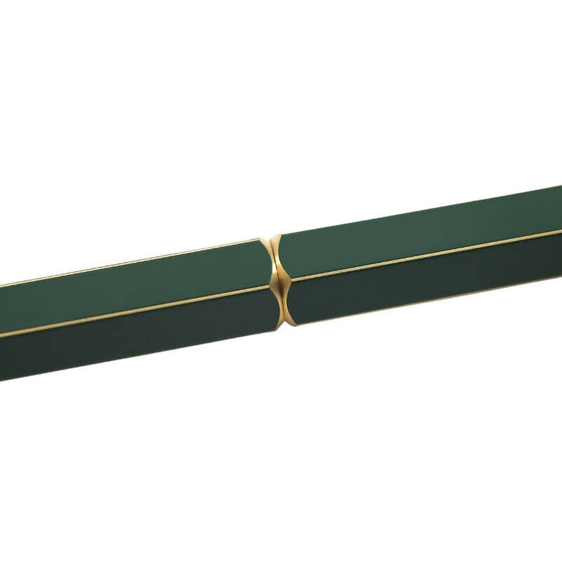 Caneta Tinteiro Classic Revolve - Mercado de Luxo - O Maior E-Commerce de Bens, Produtos e Serviços de Luxo do Brasil.