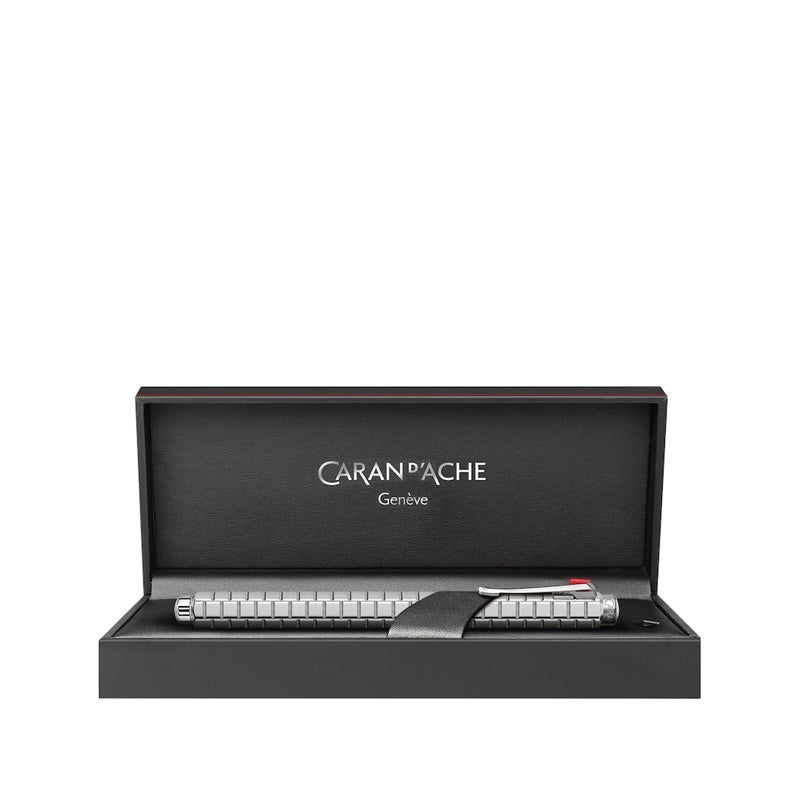 Caneta RollerBall Ecridor Avenue - Mercado de Luxo - O Maior E-Commerce de Bens, Produtos e Serviços de Luxo do Brasil.