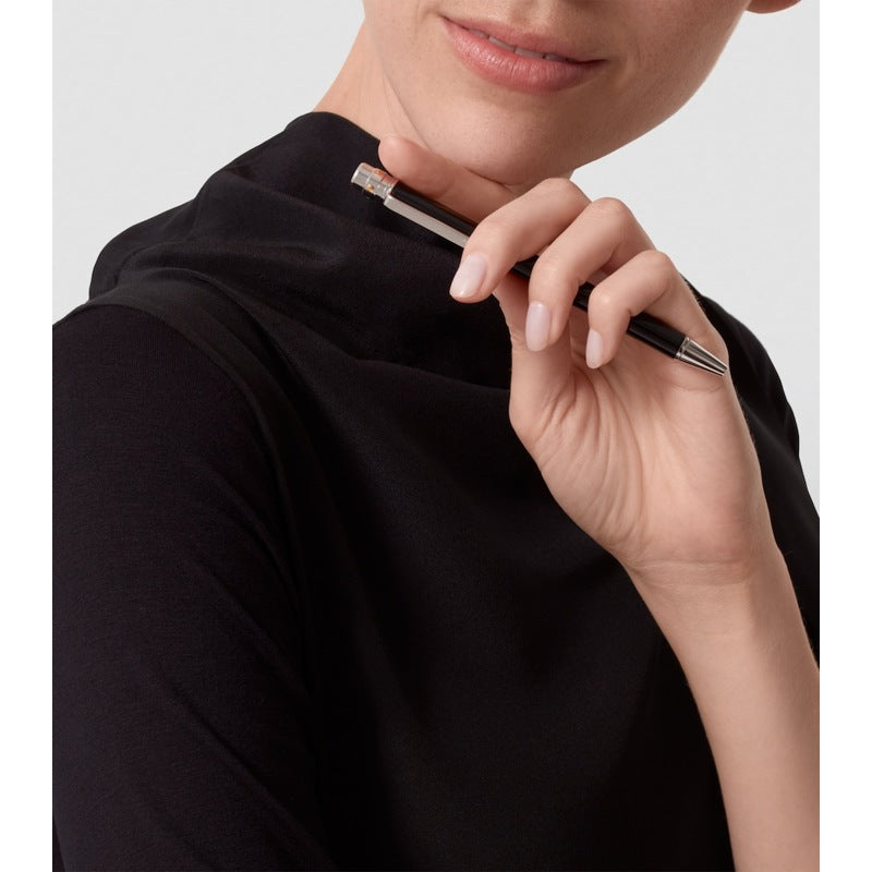 Caneta Esferográfica Santos de Cartier and Refill - Mercado de Luxo - O Maior E-Commerce de Bens, Produtos e Serviços de Luxo do Brasil.