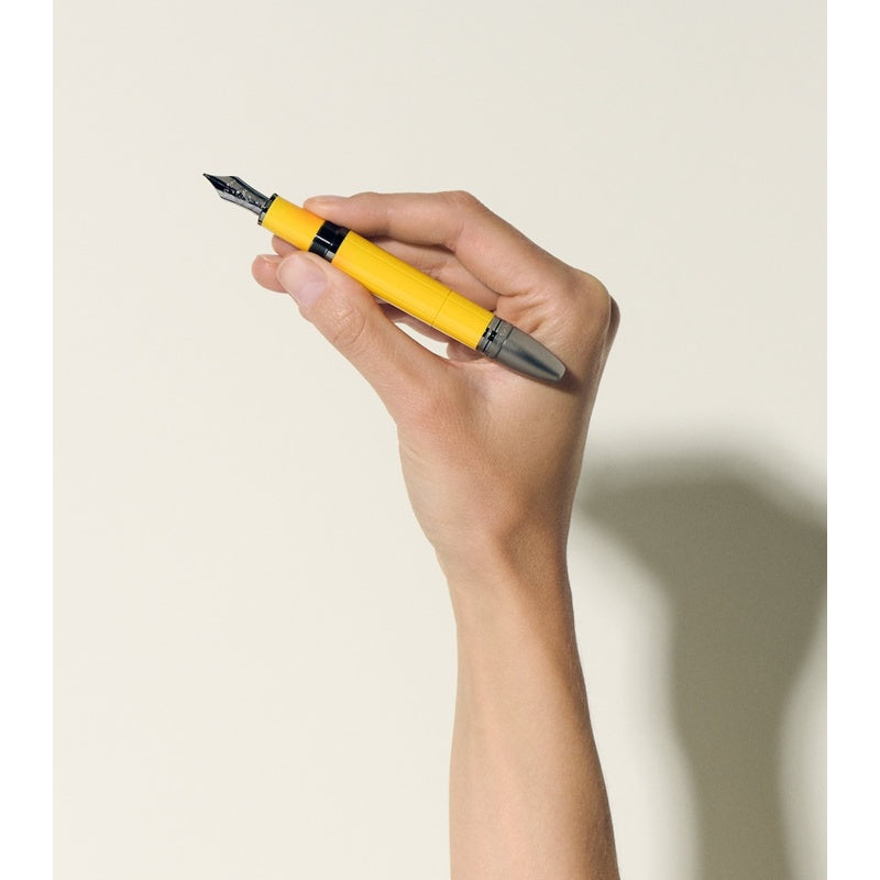 Caneta Tinteiro Great Characters Enzo Ferrari - Mercado de Luxo - O Maior E-Commerce de Bens, Produtos e Serviços de Luxo do Brasil.