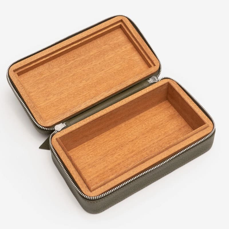 Umidor Boîte à Cigares Pappy Boyington Taurillon Caqui - Mercado de Luxo - O Maior E-Commerce de Bens, Produtos e Serviços de Luxo do Brasil.