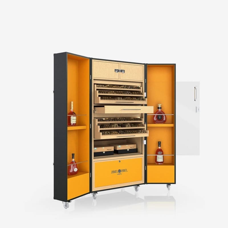 Umidor Baby Trunk Leather Marrom e Interior Laranja - Mercado de Luxo - O Maior E-Commerce de Bens, Produtos e Serviços de Luxo do Brasil.