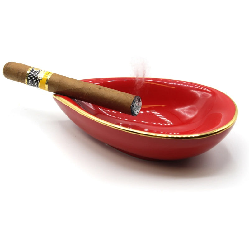 Ceramic Charuto Cinzeiro Folha Vermelha - Mercado de Luxo - O Maior E-Commerce de Bens, Produtos e Serviços de Luxo do Brasil.