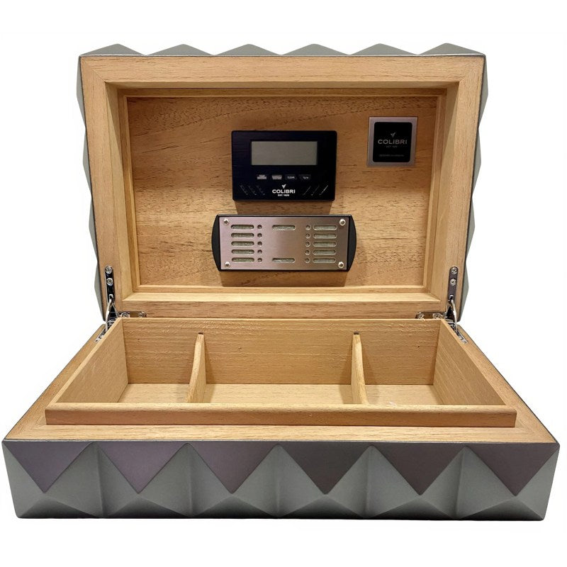 Umidor Quasar Gun 40-45 Cigars - Mercado de Luxo - O Maior E-Commerce de Bens, Produtos e Serviços de Luxo do Brasil.