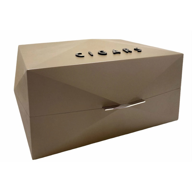 Umidor Prisma "Cigars" Brown Edição Limitada - Mercado de Luxo - O Maior E-Commerce de Bens, Produtos e Serviços de Luxo do Brasil.