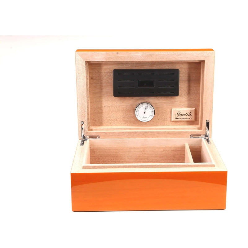 Umidificador Laranja 30 Charutos - Mercado de Luxo - O Maior E-Commerce de Bens, Produtos e Serviços de Luxo do Brasil.