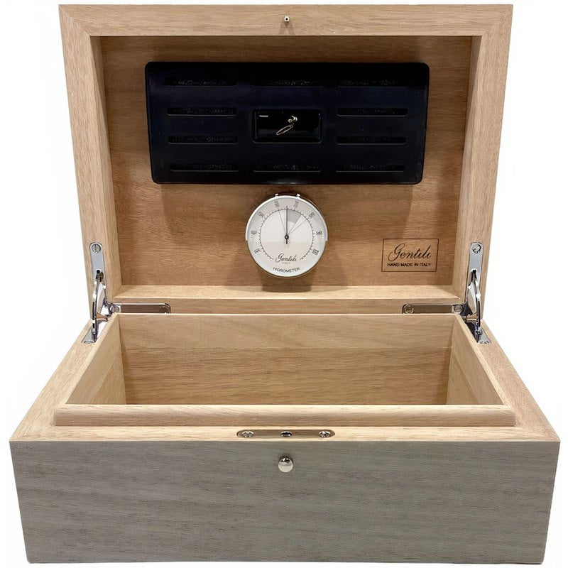 Umidor Grey 20 charutos - Mercado de Luxo - O Maior E-Commerce de Bens, Produtos e Serviços de Luxo do Brasil.