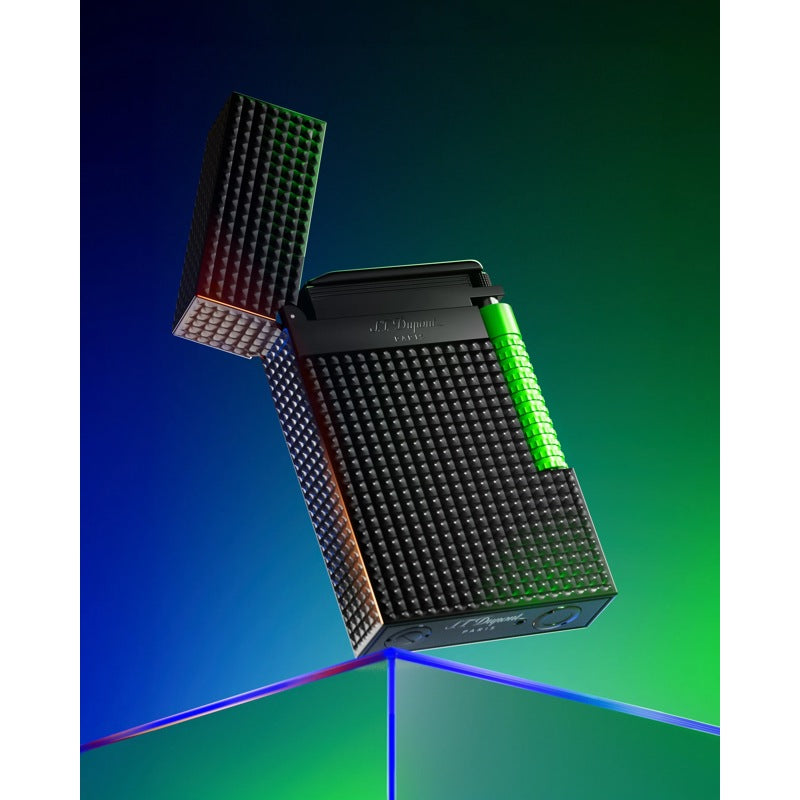 Isqueiro Le Grand Verde Fluorescente C23072 - Mercado de Luxo - O Maior E-Commerce de Bens, Produtos e Serviços de Luxo do Brasil.