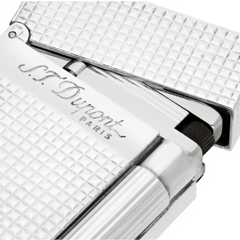Isqueiro Linha 2 16184 modelo diamante folheado a prata - Mercado de Luxo - O Maior E-Commerce de Bens, Produtos e Serviços de Luxo do Brasil.