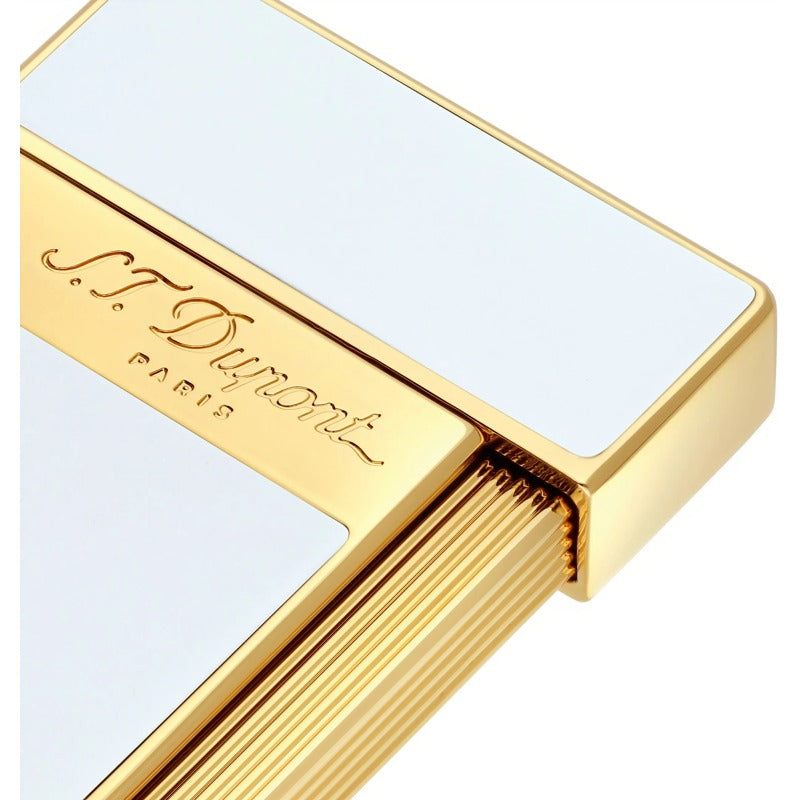 Isqueiro Slimmy Branco Lacado Dourado 028004 - Mercado de Luxo - O Maior E-Commerce de Bens, Produtos e Serviços de Luxo do Brasil.