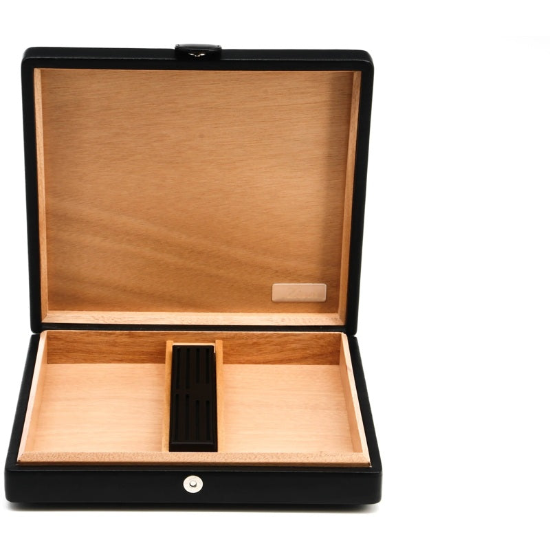 Umidor para Viagem Couro Macio Preto - Mercado de Luxo - O Maior E-Commerce de Bens, Produtos e Serviços de Luxo do Brasil.