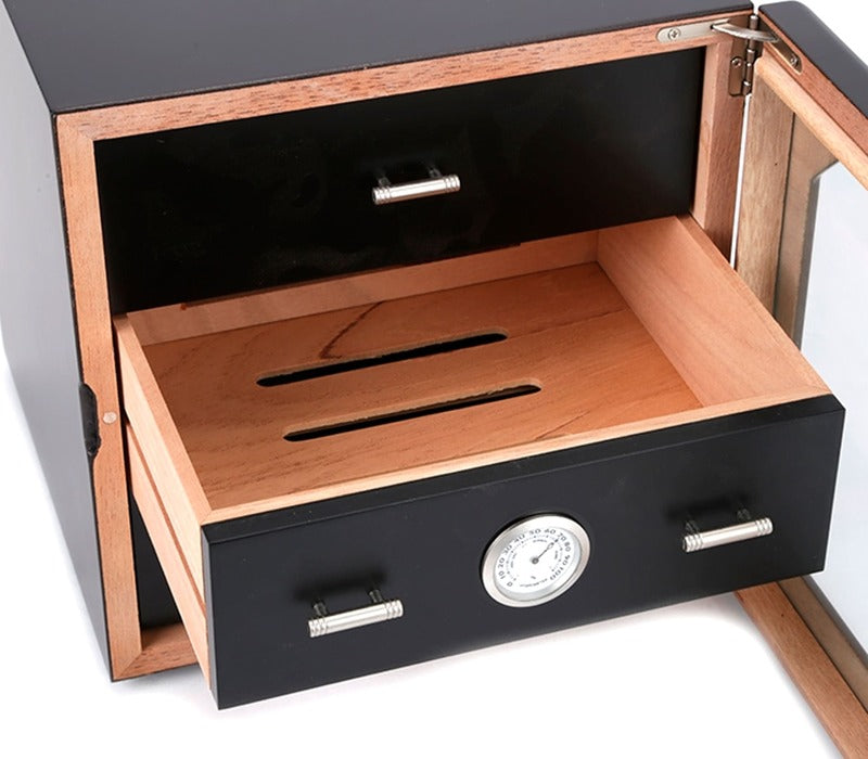 Umidor para 90 Charutos (Com 3 Gavetas) - Preto com Ferragem Prata - Mercado de Luxo - O Maior E-Commerce de Bens, Produtos e Serviços de Luxo do Brasil.