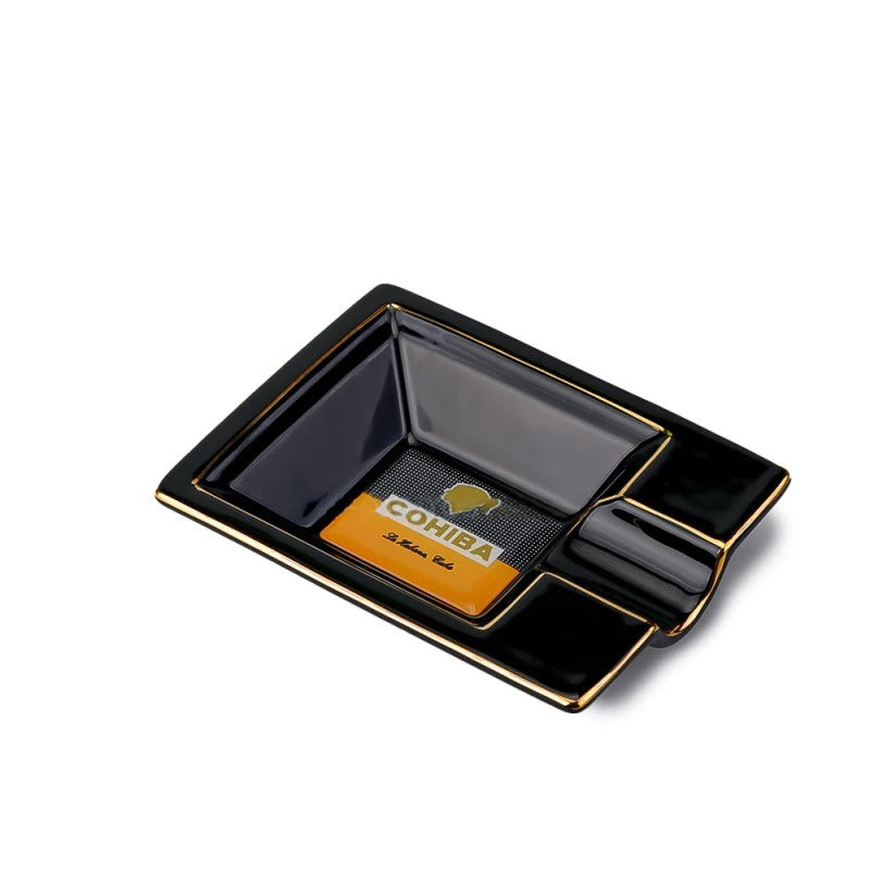 Cinzeiro de Ceramica para 1 Charuto - Preto e Dourado - Mercado de Luxo - O Maior E-Commerce de Bens, Produtos e Serviços de Luxo do Brasil.