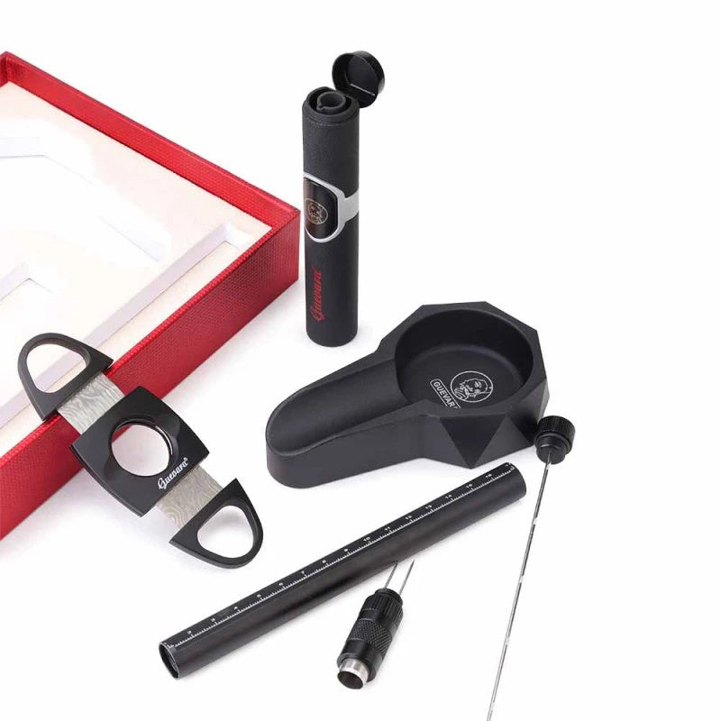 Kit 6418 (Cortador, Isqueiro, Cinzeiro e Furador Destravador) - Preto - Mercado de Luxo - O Maior E-Commerce de Bens, Produtos e Serviços de Luxo do Brasil.