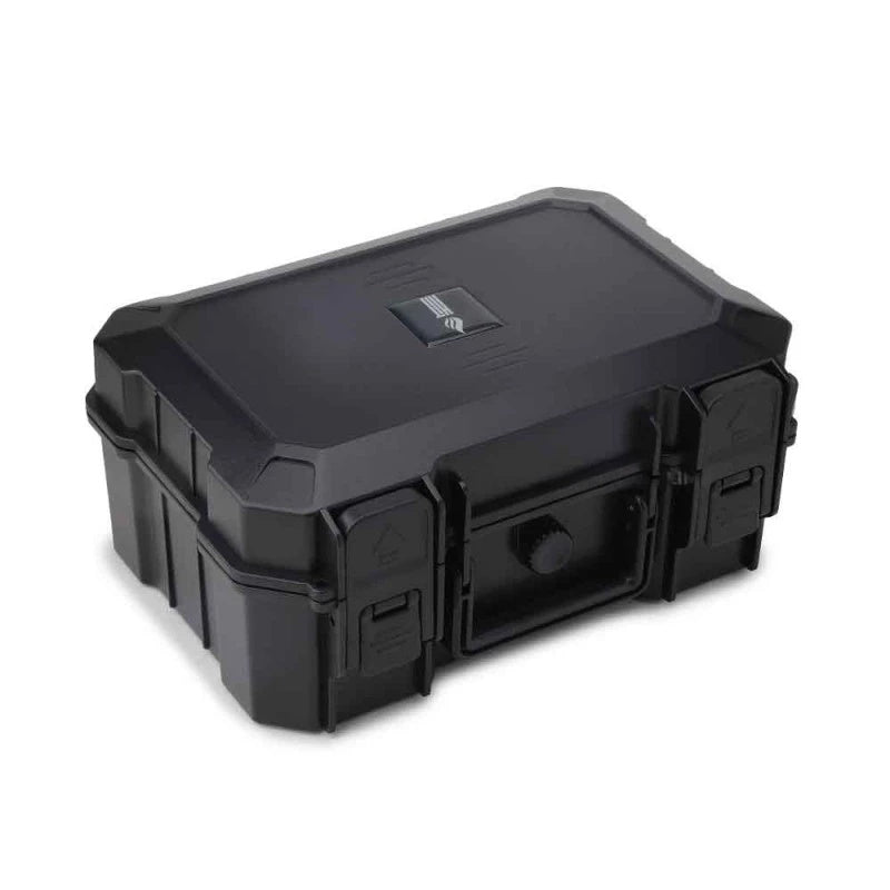 Umidor de Viagem (ABS) para 50 Charutos - Preto - Mercado de Luxo - O Maior E-Commerce de Bens, Produtos e Serviços de Luxo do Brasil.