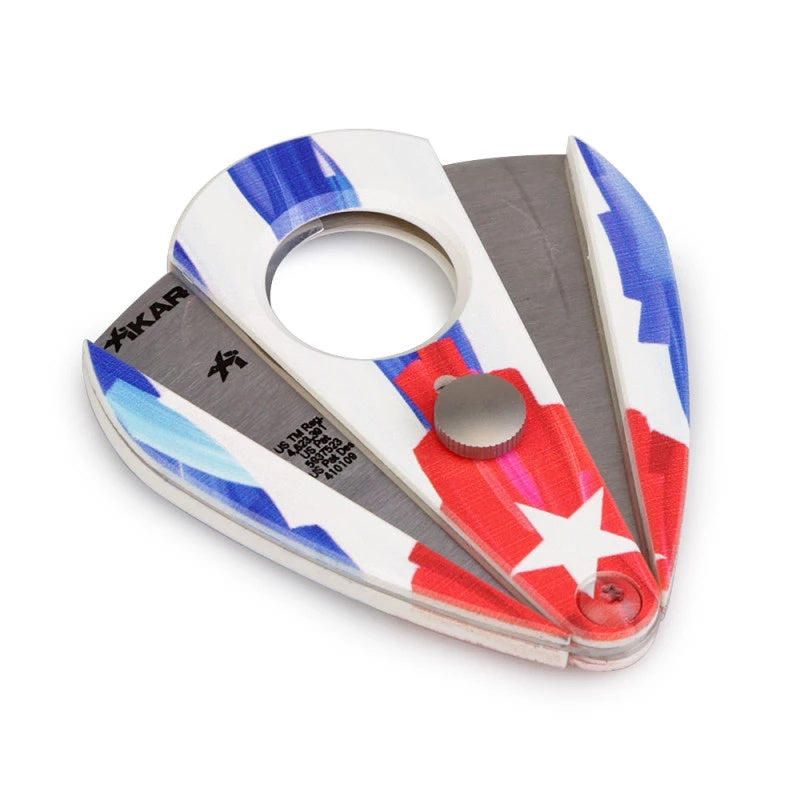 Cortador de Charutos XI-2 - Bandeira Cuba - Mercado de Luxo - O Maior E-Commerce de Bens, Produtos e Serviços de Luxo do Brasil.