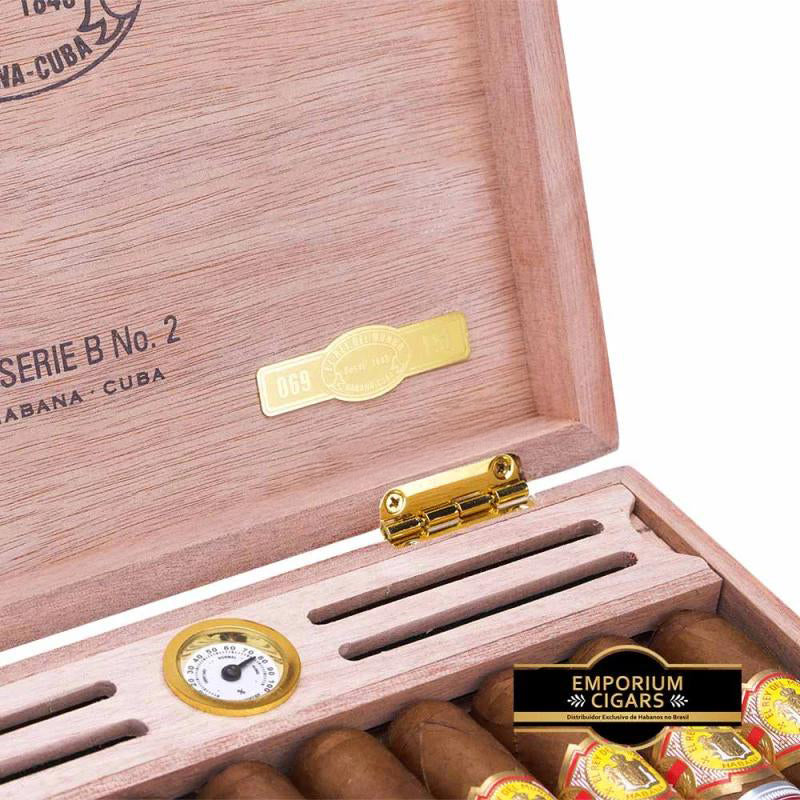Charuto Serie B No. 2 Brasil - HUmidor Especial com 20 - Mercado de Luxo - O Maior E-Commerce de Bens, Produtos e Serviços de Luxo do Brasil.