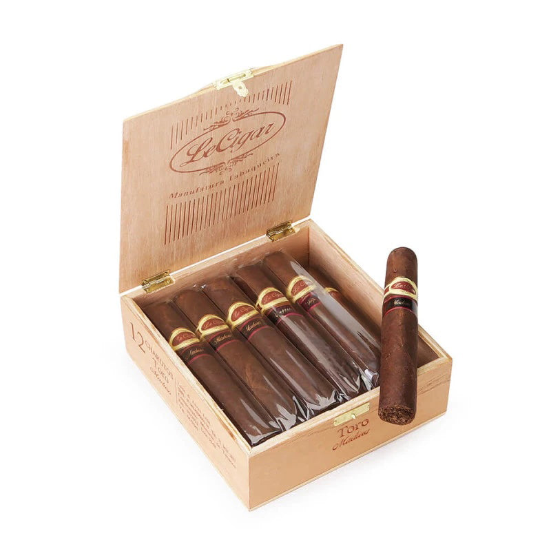 Charuto Toro Maduro - Caixa com 12 - Mercado de Luxo - O Maior E-Commerce de Bens, Produtos e Serviços de Luxo do Brasil.
