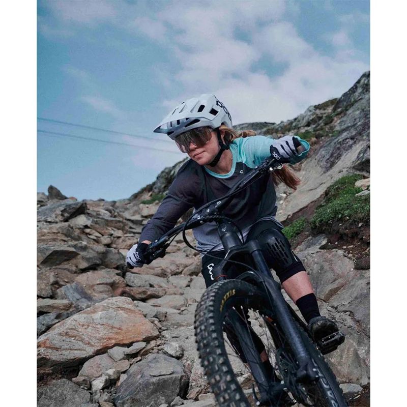 Capacete de MTB Kortal Race MIPS - Mercado de Luxo - O Maior E-Commerce de Bens, Produtos e Serviços de Luxo do Brasil.