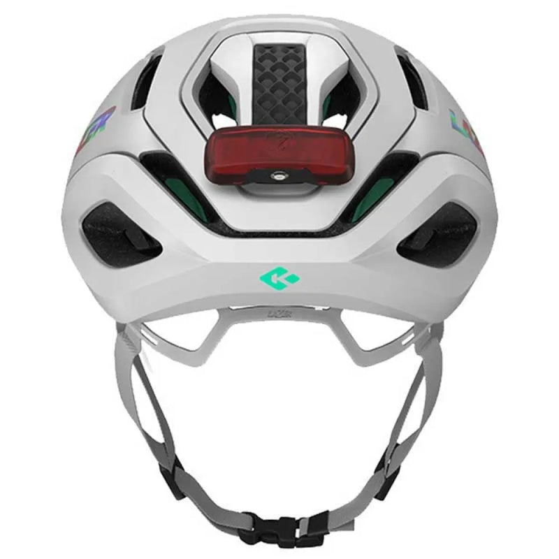 Capacete Vento KinetiCore - Mercado de Luxo - O Maior E-Commerce de Bens, Produtos e Serviços de Luxo do Brasil.