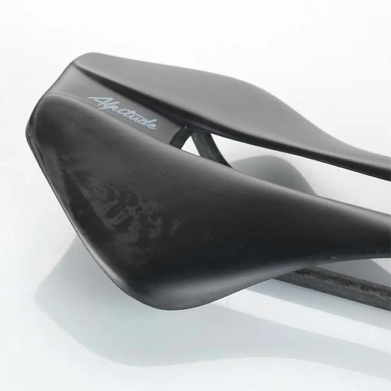 Selim Navene Carbon UD - Mercado de Luxo - O Maior E-Commerce de Bens, Produtos e Serviços de Luxo do Brasil.