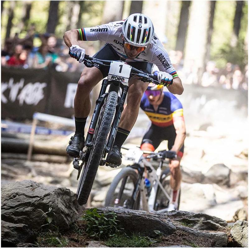 Pedais M2 Titanium - Mercado de Luxo - O Maior E-Commerce de Bens, Produtos e Serviços de Luxo do Brasil.