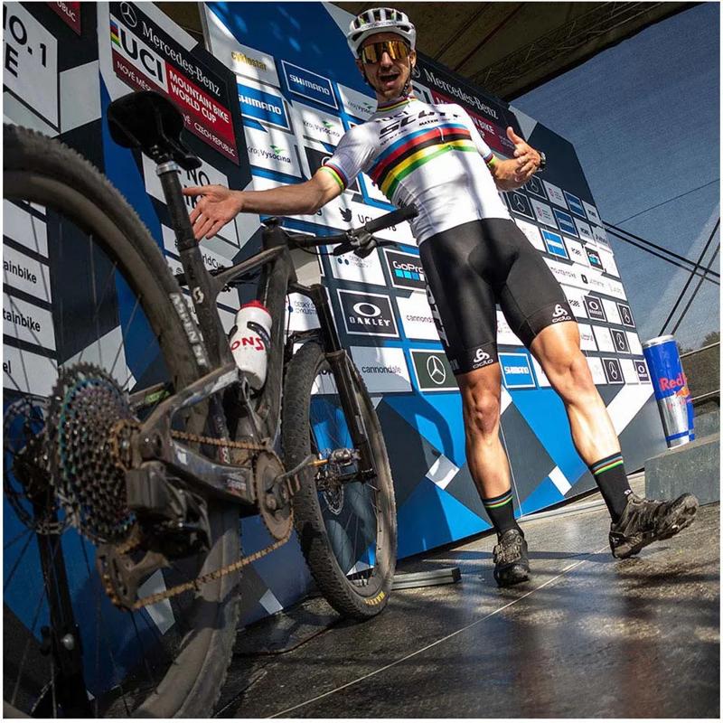 Pedais M2 Titanium - Mercado de Luxo - O Maior E-Commerce de Bens, Produtos e Serviços de Luxo do Brasil.