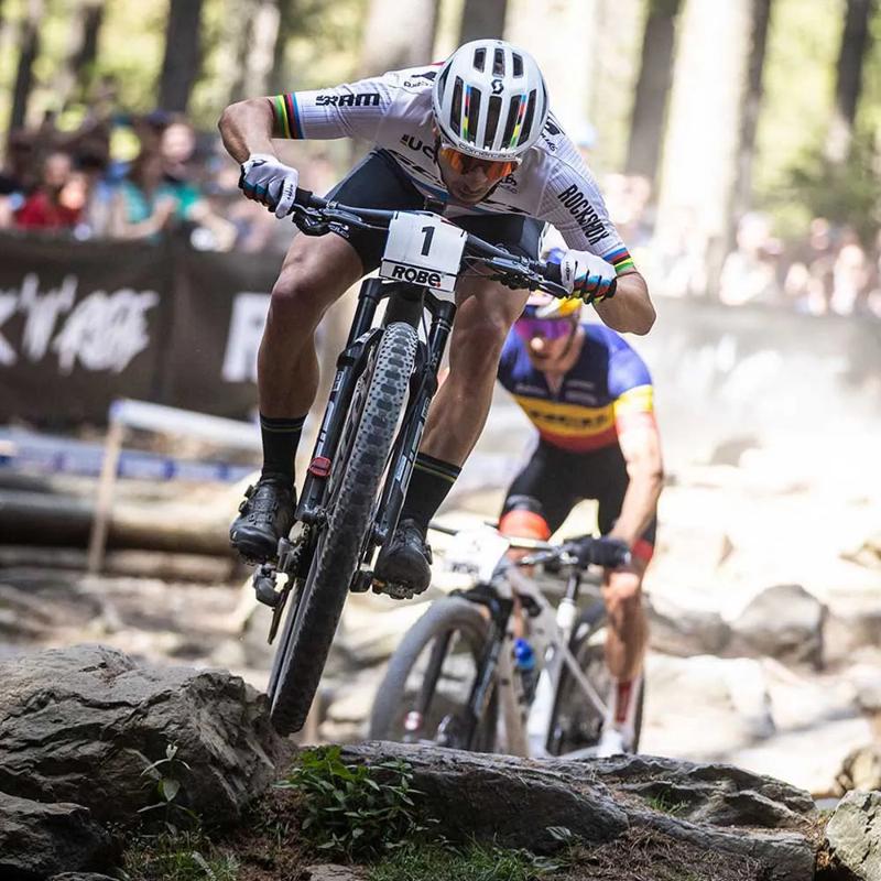 Pedais M2 Titanium - Mercado de Luxo - O Maior E-Commerce de Bens, Produtos e Serviços de Luxo do Brasil.