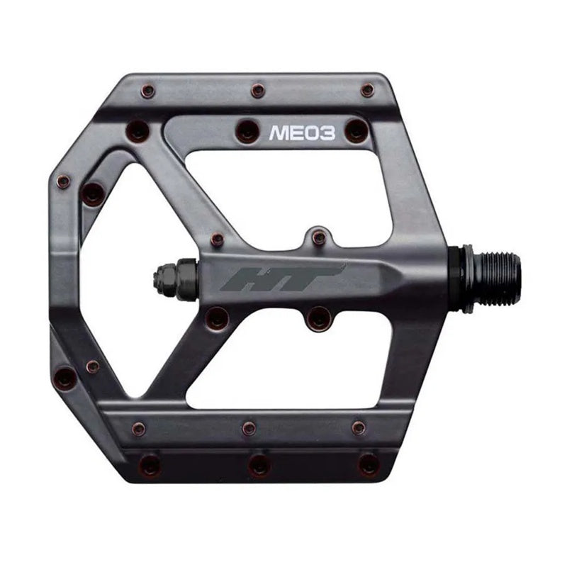 Pedais ME03 - Mercado de Luxo - O Maior E-Commerce de Bens, Produtos e Serviços de Luxo do Brasil.