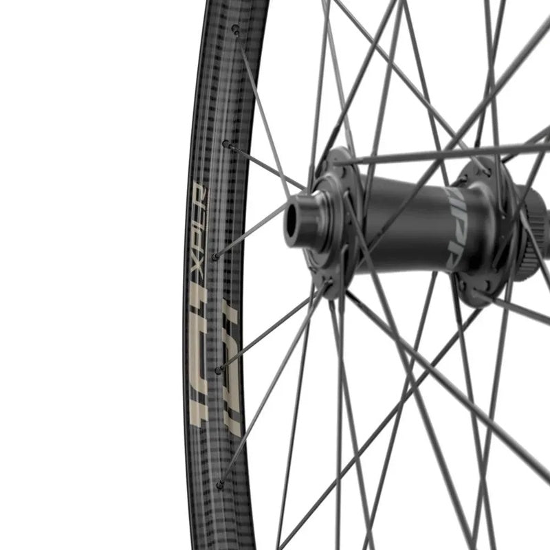 Conjunto de rodas de estrada 101 XPLR CL Disc Tubeless - Mercado de Luxo - O Maior E-Commerce de Bens, Produtos e Serviços de Luxo do Brasil.