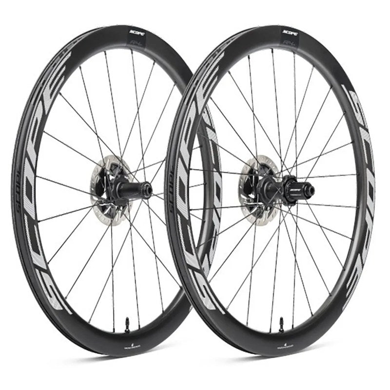 Conjunto de rodas de gravel R4.A CL Disc Tubeless - Mercado de Luxo - O Maior E-Commerce de Bens, Produtos e Serviços de Luxo do Brasil.