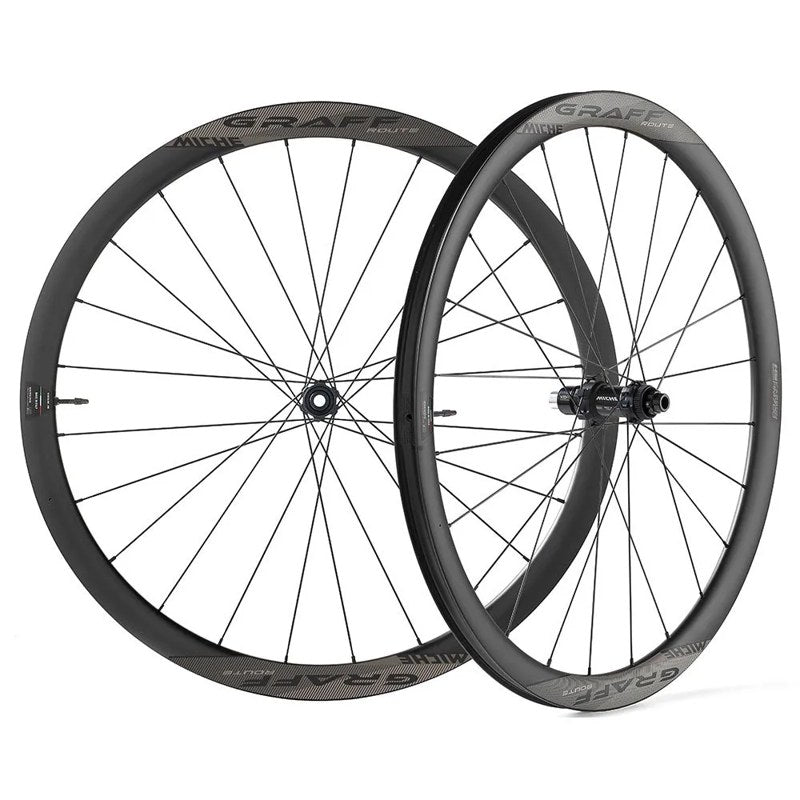 Conjunto de rodas de estrada Graff Route 700C Disc Tubeless - Mercado de Luxo - O Maior E-Commerce de Bens, Produtos e Serviços de Luxo do Brasil.