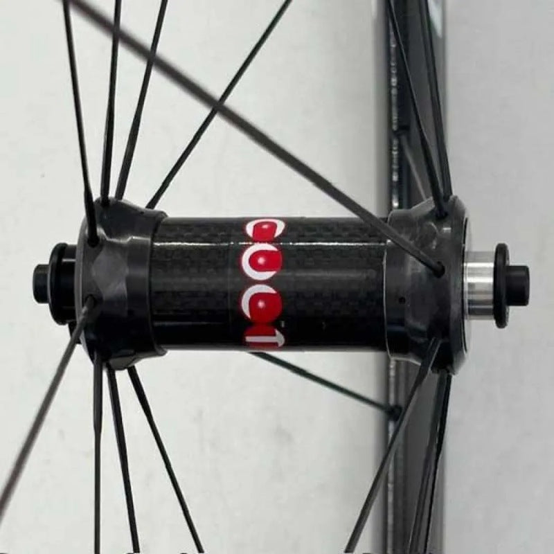 Roda dianteira de estrada Bora Ultra 50 Rim QR Ant Carbon - Mercado de Luxo - O Maior E-Commerce de Bens, Produtos e Serviços de Luxo do Brasil.