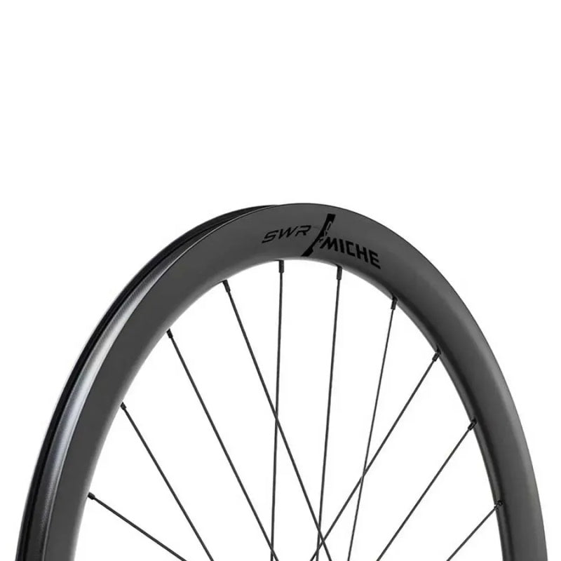 Conjunto de rodas de estrada SWR Evo 40 CL Disc Tubeless - Mercado de Luxo - O Maior E-Commerce de Bens, Produtos e Serviços de Luxo do Brasil.