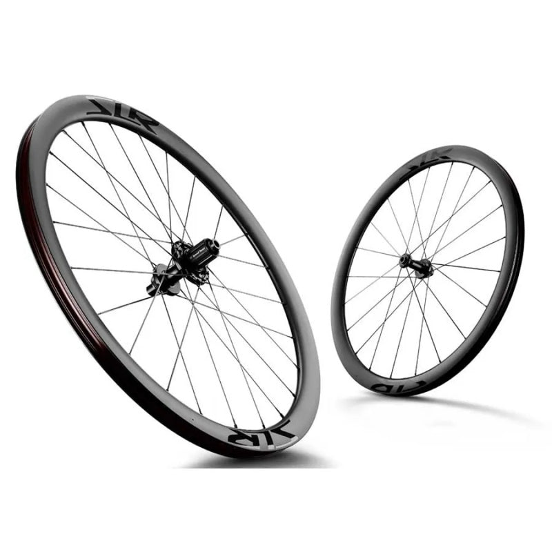 Roda traseira de estrada SLR 1 CL Disc Tubeless - Mercado de Luxo - O Maior E-Commerce de Bens, Produtos e Serviços de Luxo do Brasil.