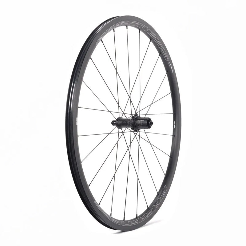 Roda traseira de estrada Phantom - Mercado de Luxo - O Maior E-Commerce de Bens, Produtos e Serviços de Luxo do Brasil.