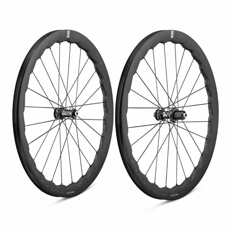 Conjunto de rodas de gravel Sharq 2WF CL Disc Tubeless - Mercado de Luxo - O Maior E-Commerce de Bens, Produtos e Serviços de Luxo do Brasil.