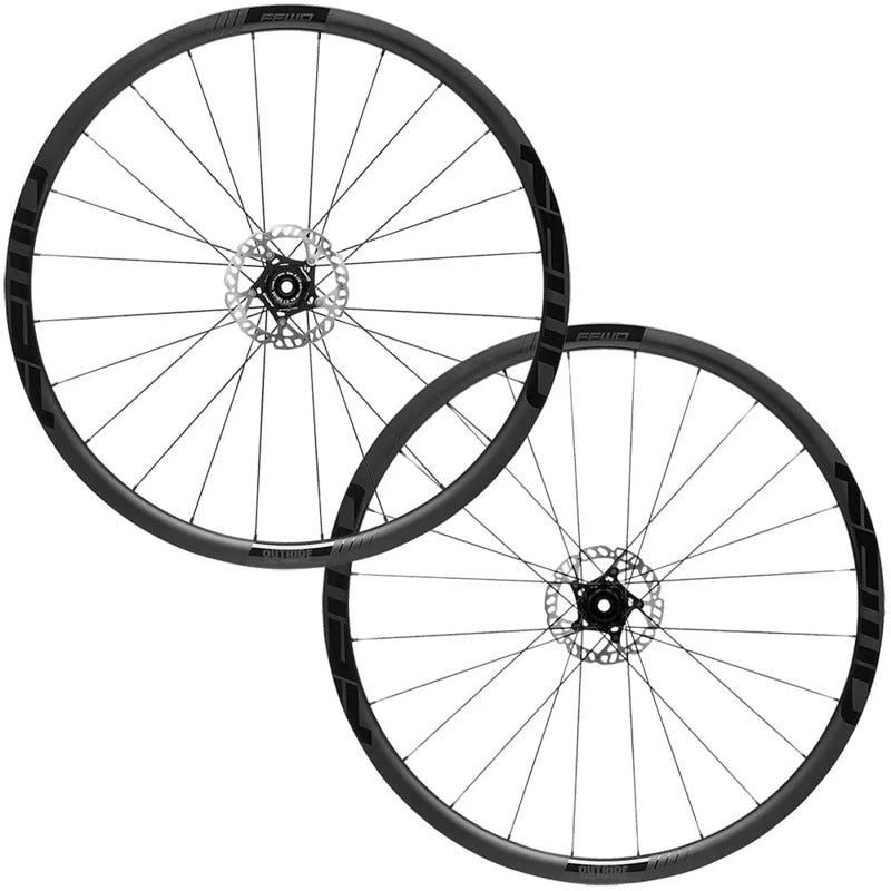 Conjunto de rodas de estrada Outride CL Disc Tubeless - Mercado de Luxo - O Maior E-Commerce de Bens, Produtos e Serviços de Luxo do Brasil.