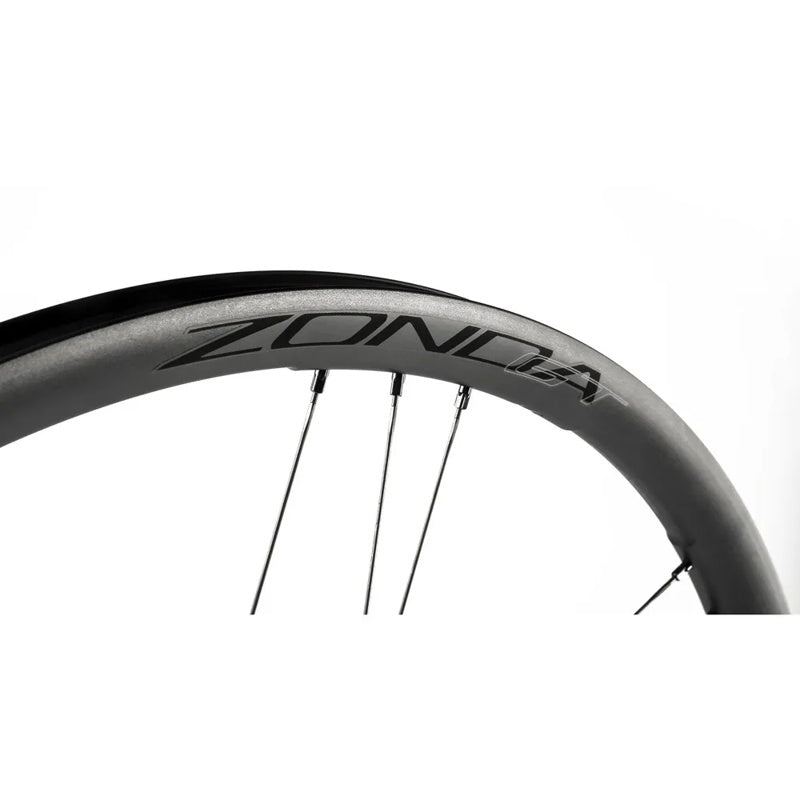Conjunto de rodas de gravel Zonda GT 2WF CL Disc Tubeless - Mercado de Luxo - O Maior E-Commerce de Bens, Produtos e Serviços de Luxo do Brasil.