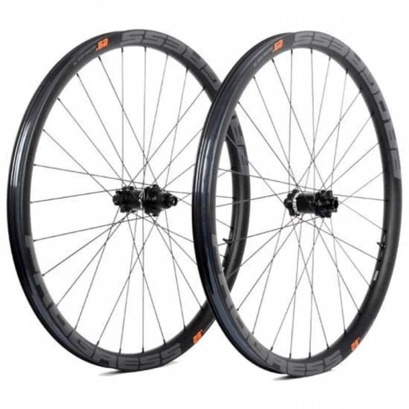 Conjunto de rodas MTB EB Plus Nitro Hybrid Boost 29´´ Tubeless - Mercado de Luxo - O Maior E-Commerce de Bens, Produtos e Serviços de Luxo do Brasil.