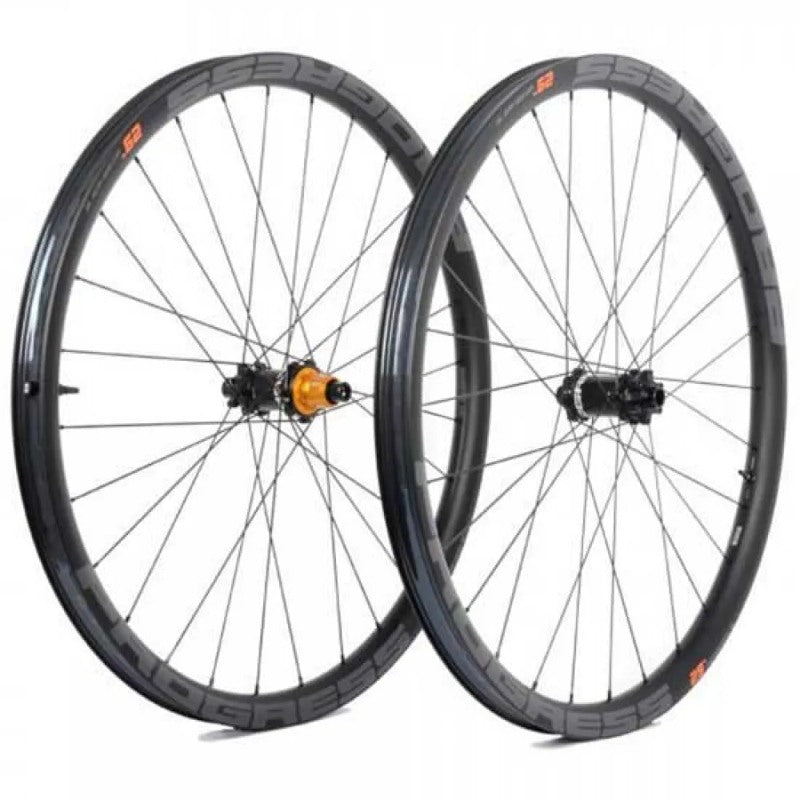 Conjunto de rodas MTB EB Plus Nitro Boost 27.5´´ Tubeless - Mercado de Luxo - O Maior E-Commerce de Bens, Produtos e Serviços de Luxo do Brasil.