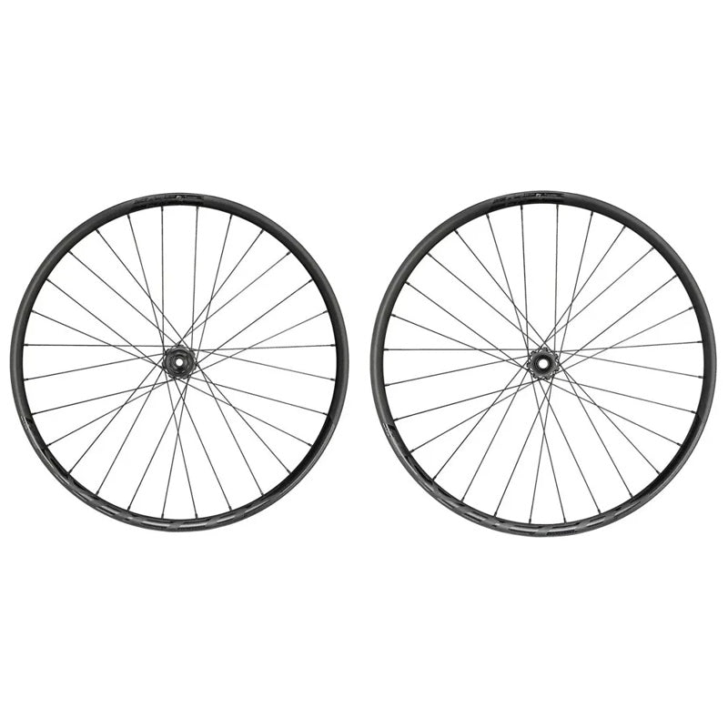 Conjunto de rodas MTB Revelstoke 1.5 27.5´´ CL Disc Tubeless - Mercado de Luxo - O Maior E-Commerce de Bens, Produtos e Serviços de Luxo do Brasil.