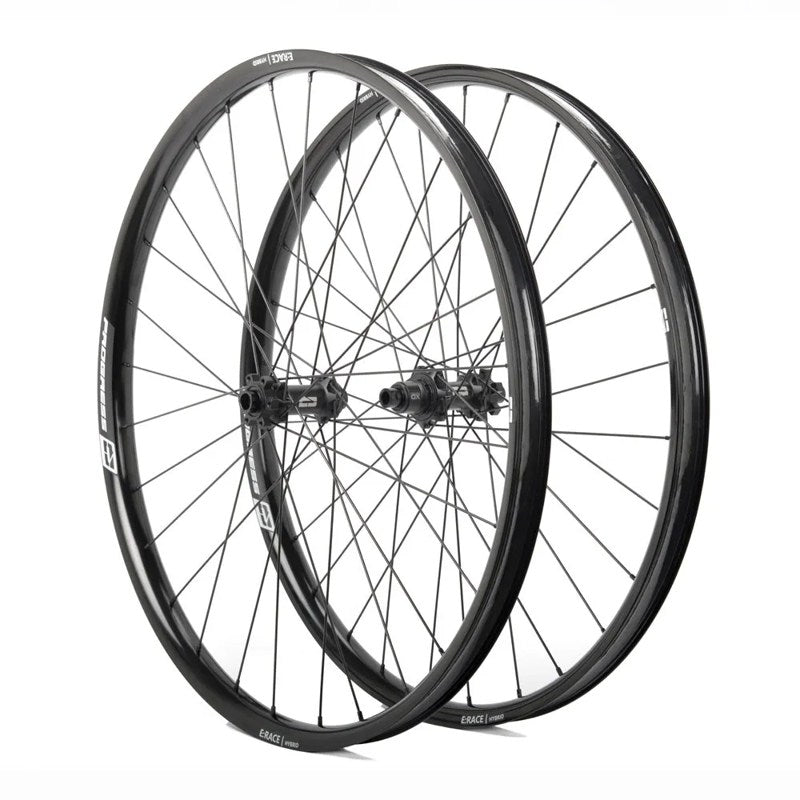 Conjunto de rodas MTB E:Race 29´´ Boost Disc Tubeless - Mercado de Luxo - O Maior E-Commerce de Bens, Produtos e Serviços de Luxo do Brasil.