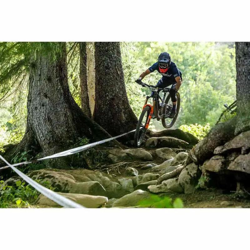 Roda traseira de MTB TRA 29´´ Boost 6B Disc Tubeless Hookless - Mercado de Luxo - O Maior E-Commerce de Bens, Produtos e Serviços de Luxo do Brasil.