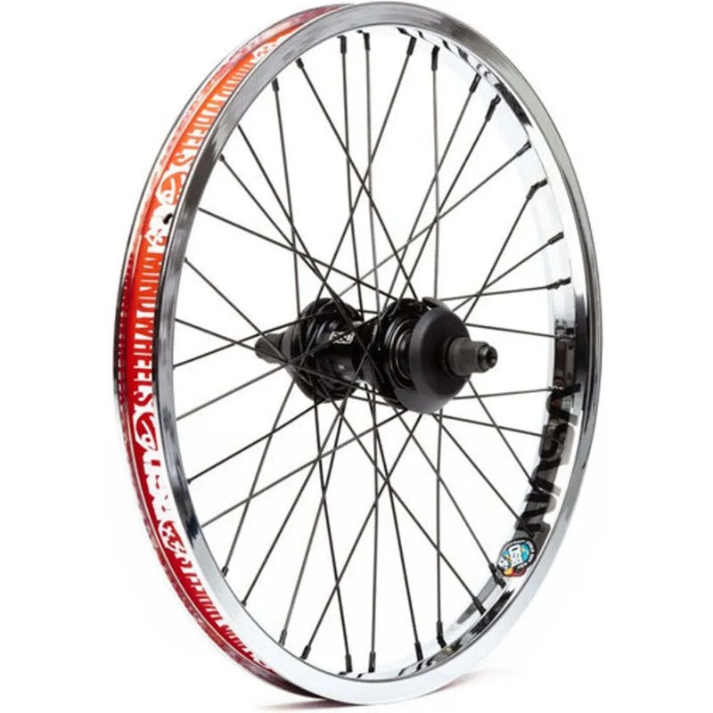 Roda traseira Mind / West Coaster LHD - Mercado de Luxo - O Maior E-Commerce de Bens, Produtos e Serviços de Luxo do Brasil.