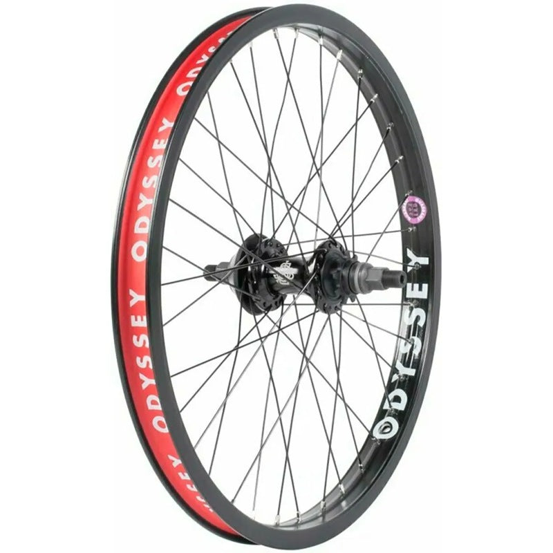 Roda traseira C5 20´´ - Mercado de Luxo - O Maior E-Commerce de Bens, Produtos e Serviços de Luxo do Brasil.