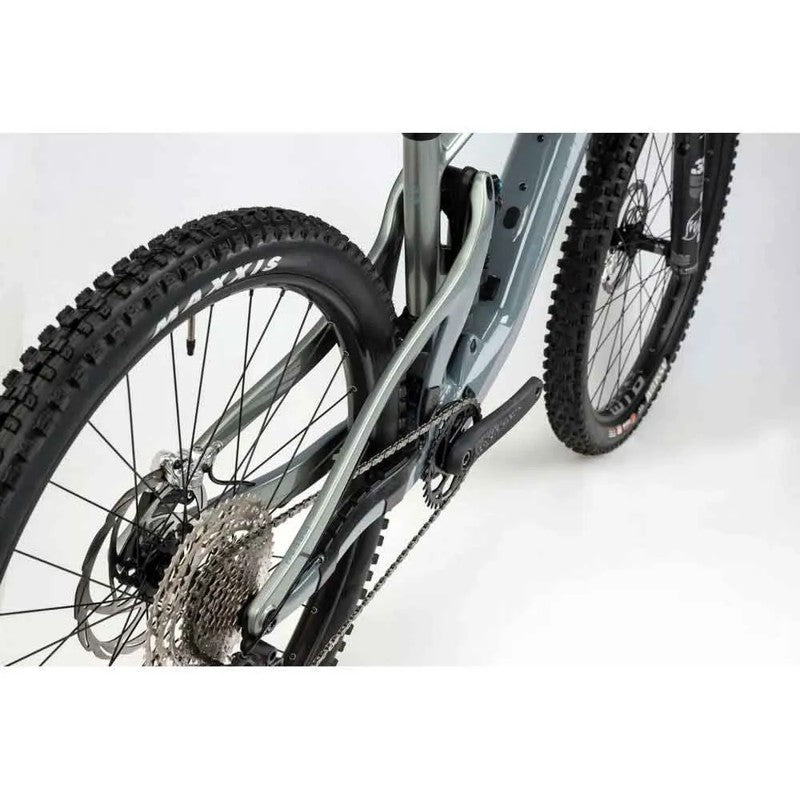 Bicicleta elétrica de MTB Path Riot CF/CF Advanced 29´´ Deore 2023 - Mercado de Luxo - O Maior E-Commerce de Bens, Produtos e Serviços de Luxo do Brasil.