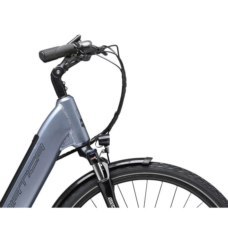 Bicicleta elétrica 3 King 700 m81 - Mercado de Luxo - O Maior E-Commerce de Bens, Produtos e Serviços de Luxo do Brasil.