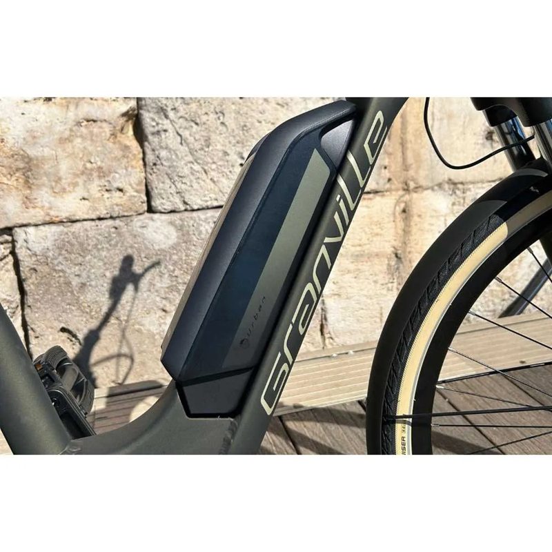 Bicicleta elétrica E-Urban 30 Plus Bosch Active Plus 26´´ - Mercado de Luxo - O Maior E-Commerce de Bens, Produtos e Serviços de Luxo do Brasil.